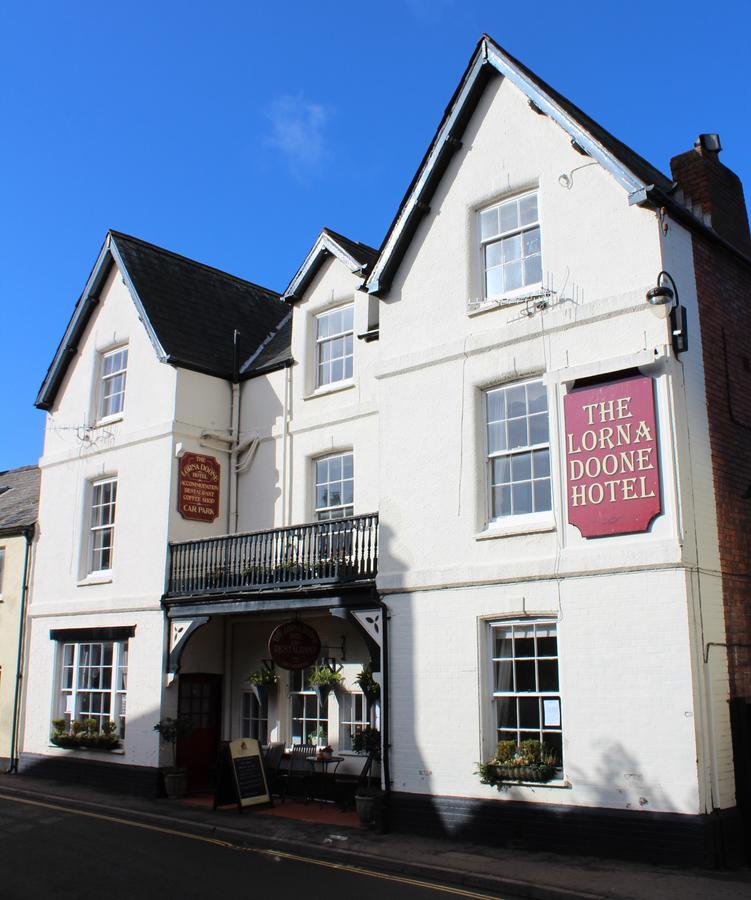 The Lorna Doone 3*